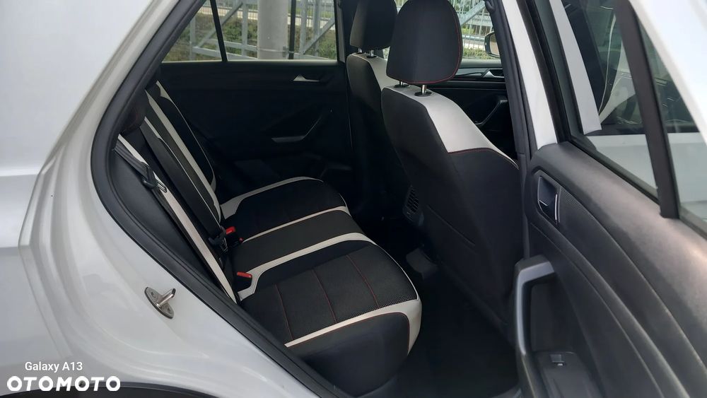 Volkswagen T-Roc 1.5 TSI ACT Premium - 24