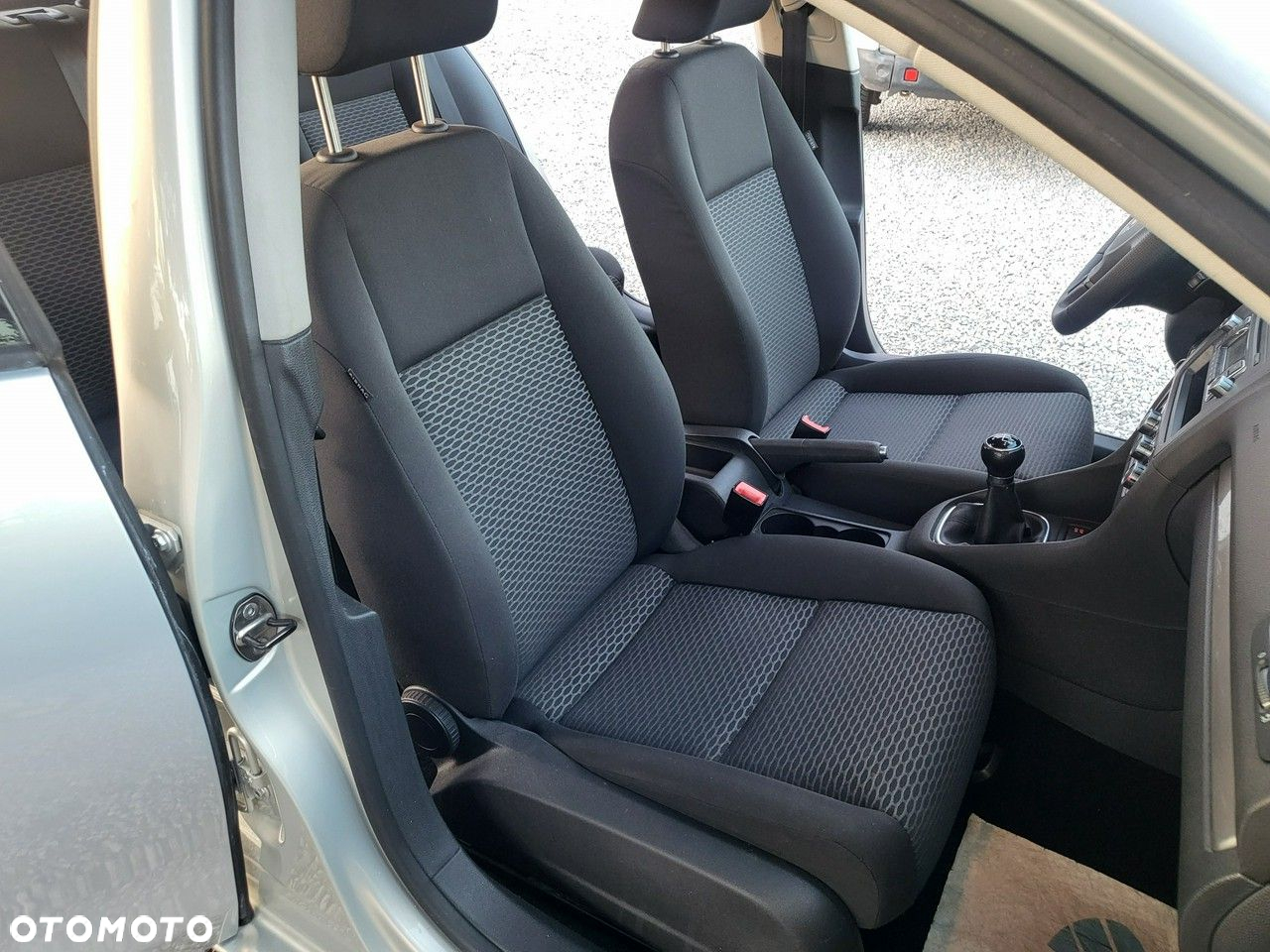 Volkswagen Golf - 23
