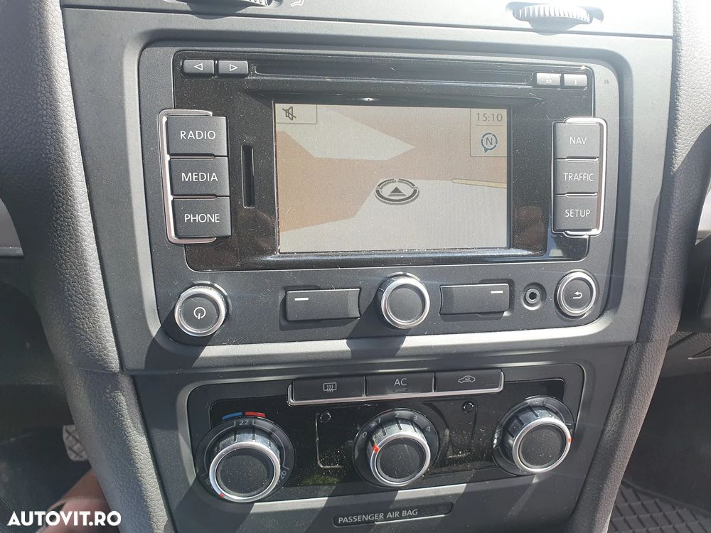 Volkswagen Golf 1.6 TDI DPF Style - 14