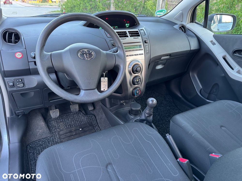 Toyota Yaris 1.0 VVT-i Sol - 14