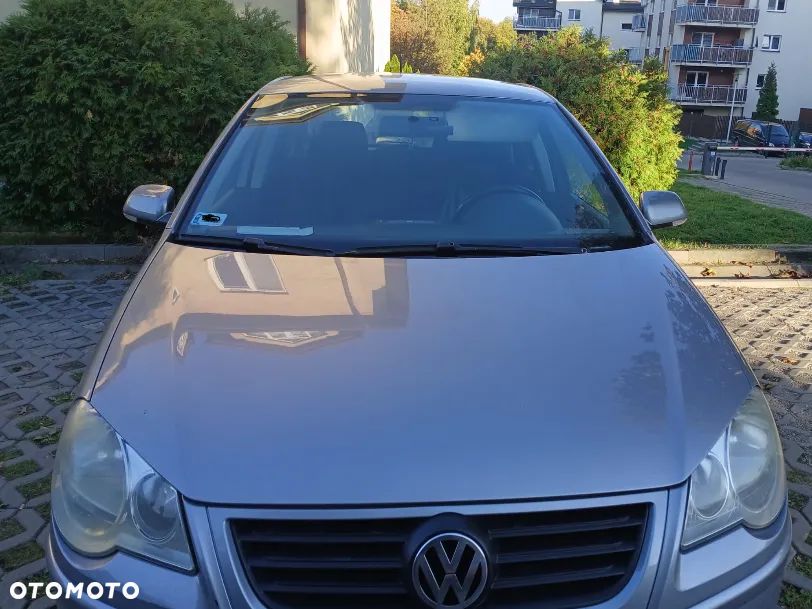 Volkswagen Polo - 1