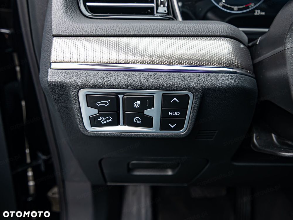 Hongqi HS5 2.0T AWD - 9