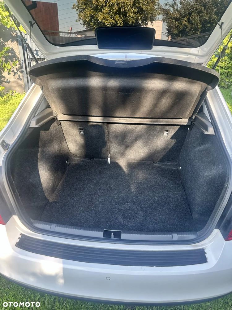 Skoda RAPID 1.2 TSI Ambition - 13
