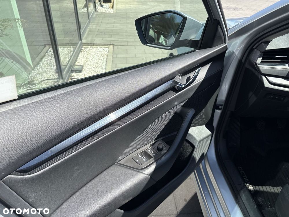 Skoda Octavia 1.5 TSI ACT Ambition - 10