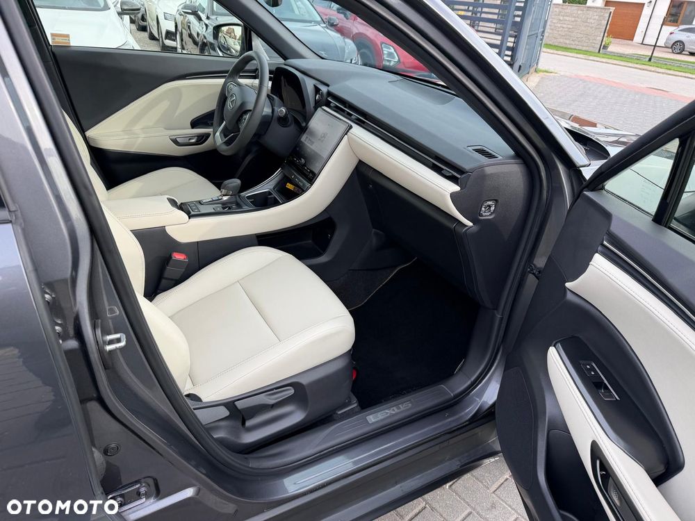 Lexus LBX 1.5 Hybrid Elegant - 26
