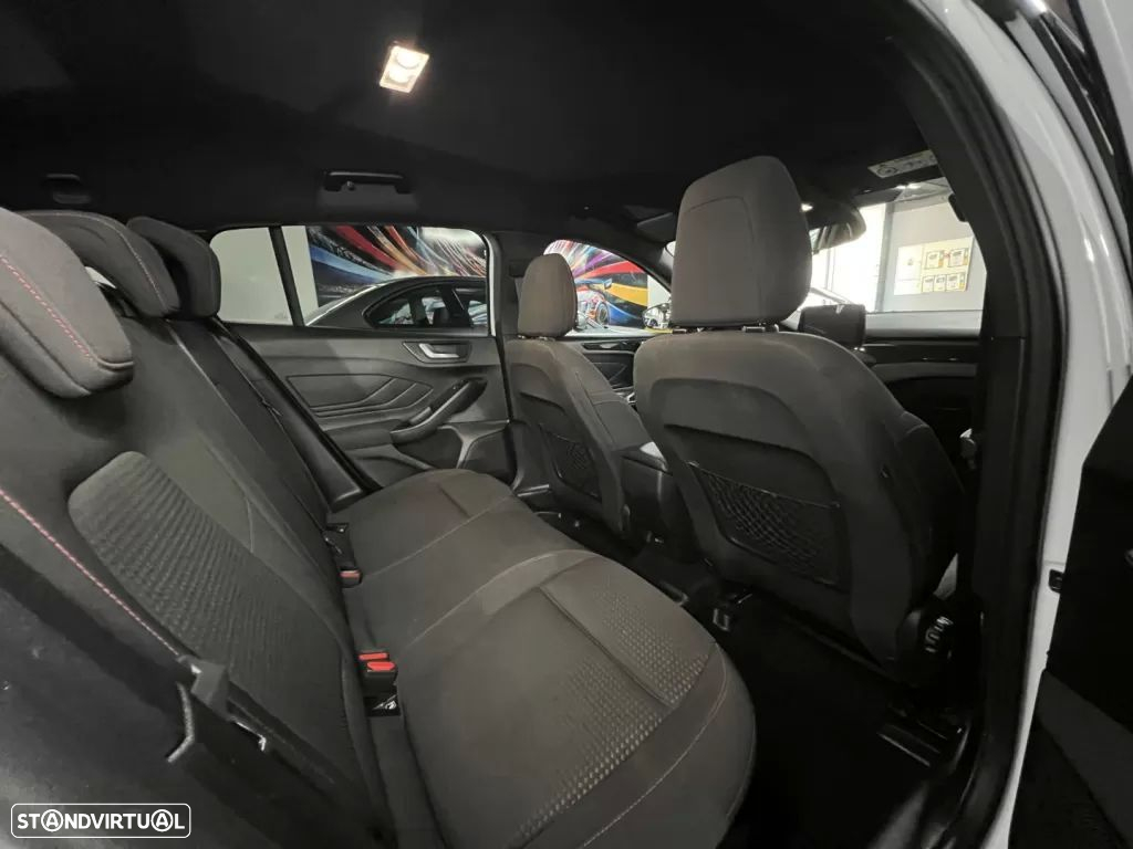 Ford Focus SW 1.5 TDCi EcoBlue ST-Line - 10
