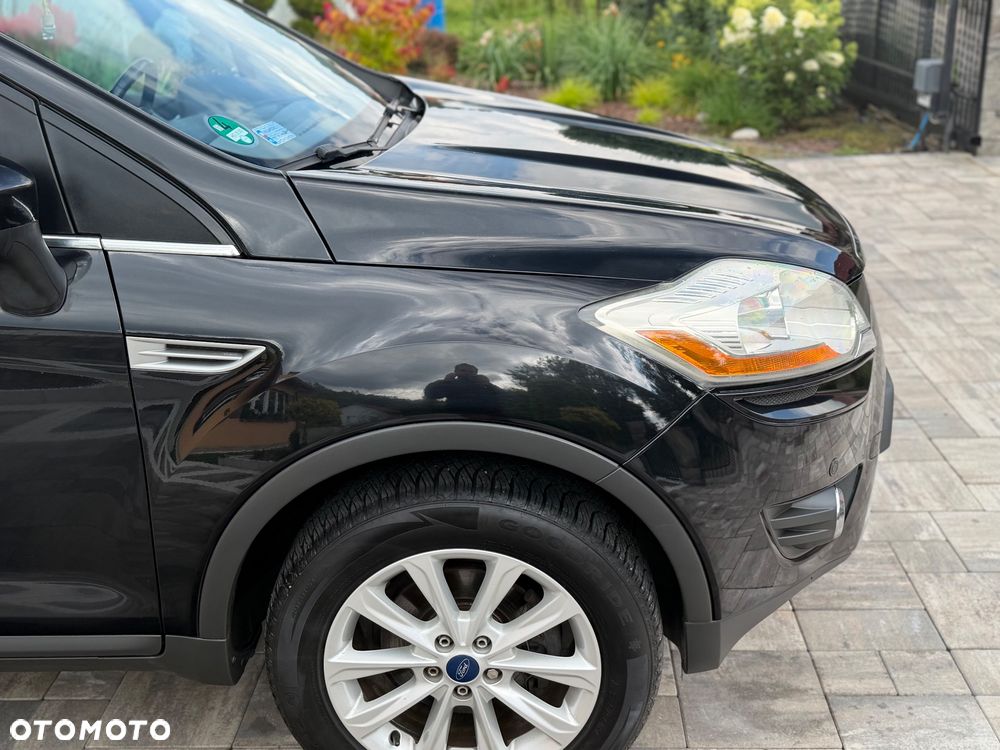 Ford Kuga 2.0 TDCi 2x4 Titanium - 20