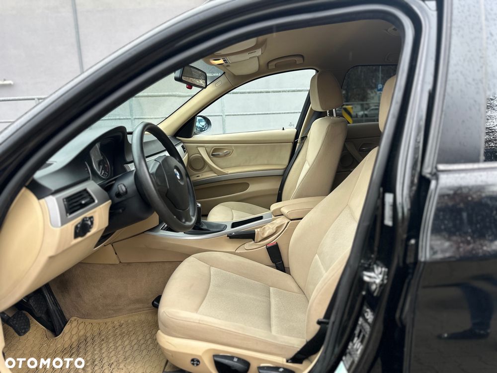 BMW Seria 3 318d - 7