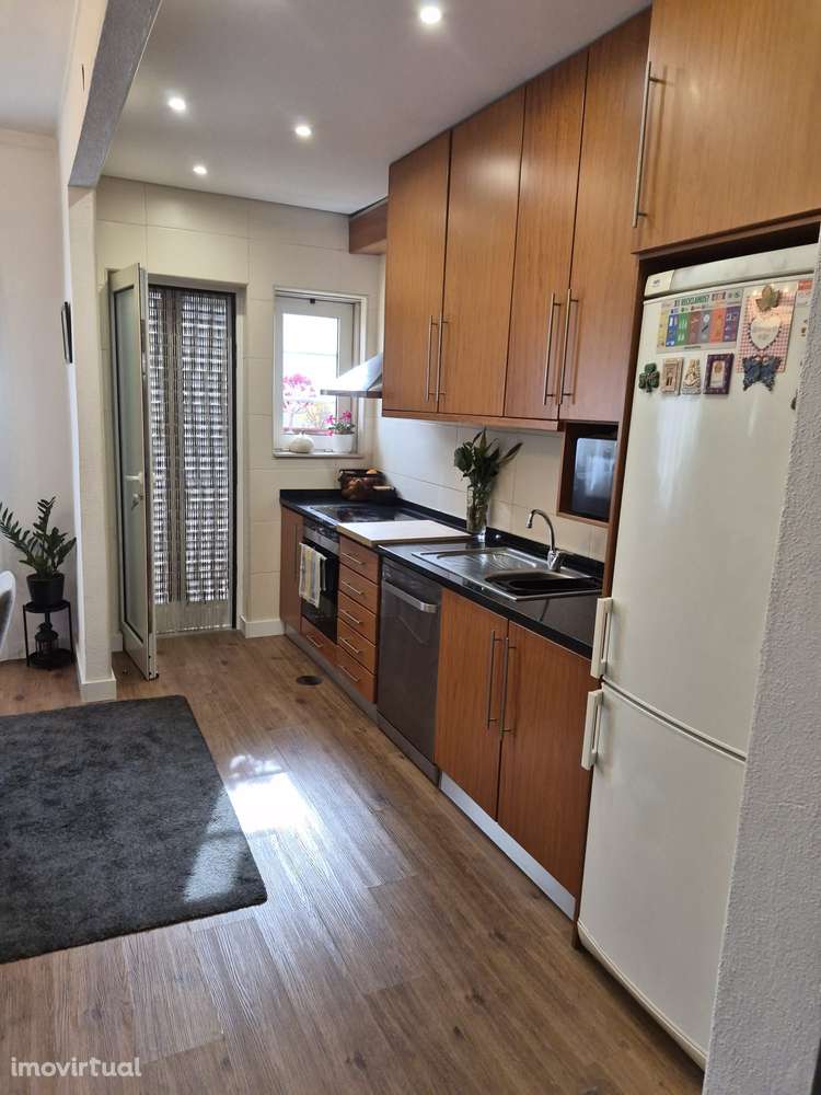 Comprar Moradia T2+1 ao Centro de Rio Tinto - Grande imagem: 2/20