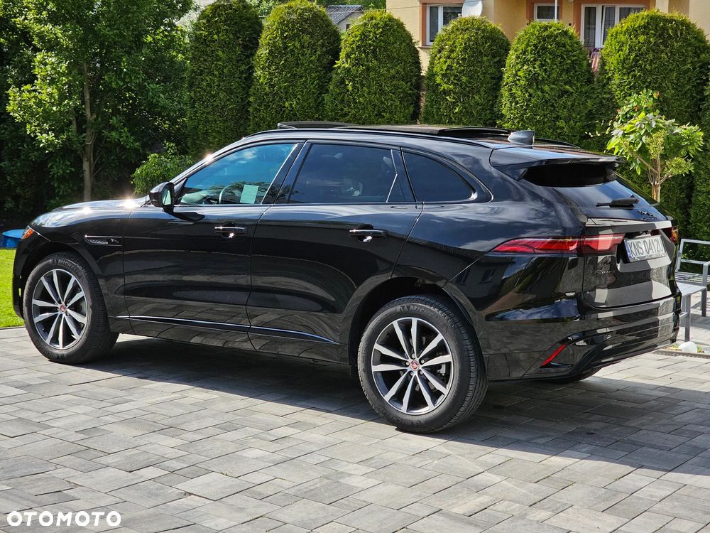 Jaguar F-Pace - 8