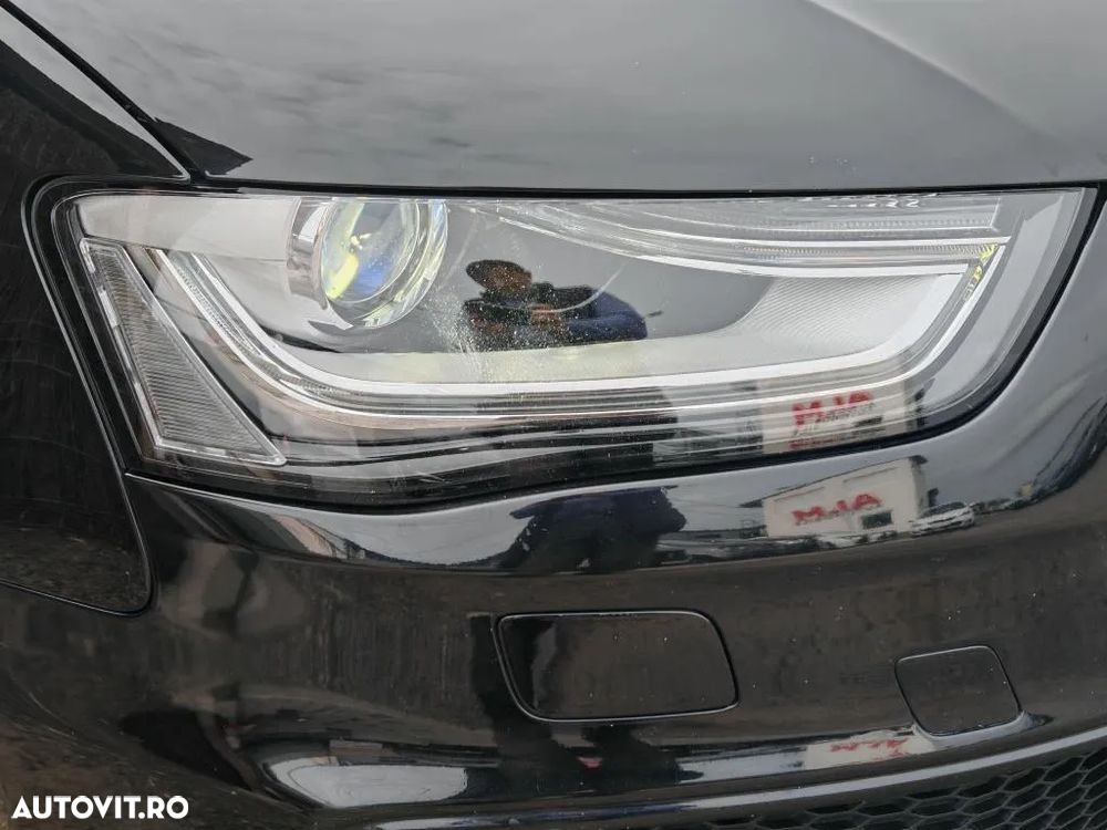 Audi A4 2.0 TDI DPF clean diesel multitronic S line Sportpaket - 27