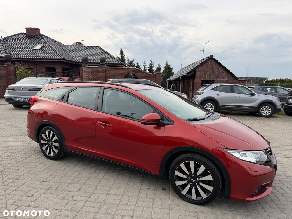 Honda Civic 1.6 i-DTEC Executive Black Edition - 6