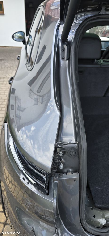 Porsche Cayenne - 32