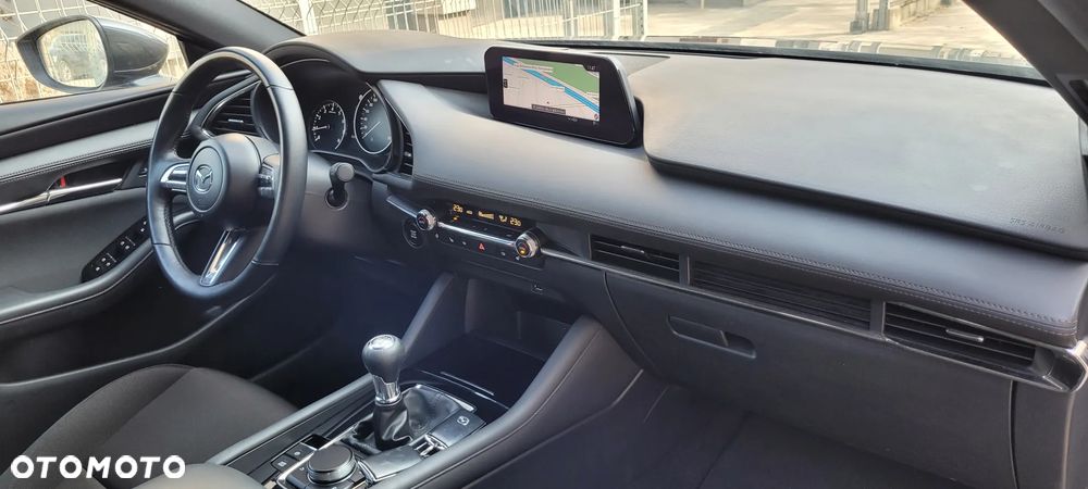Mazda 3 - 12