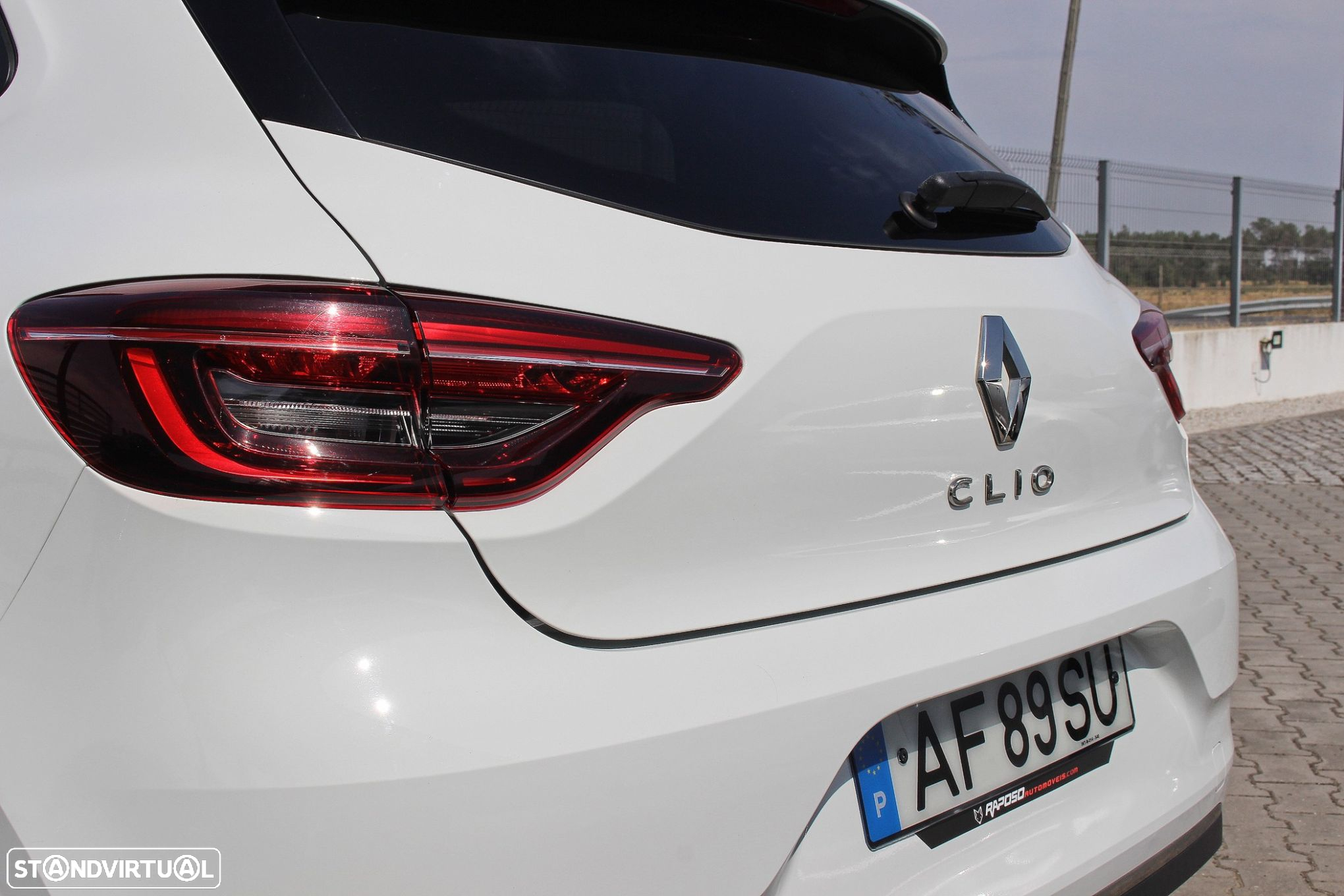 Renault Clio 1.5 Blue dCi Intens - 17