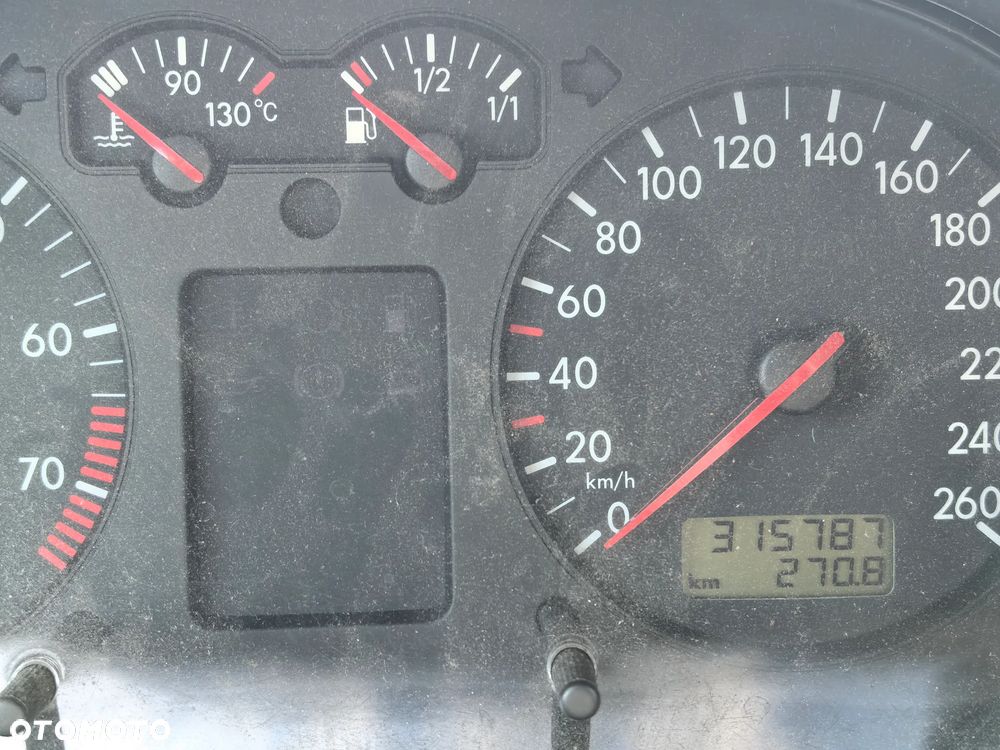 Volkswagen Golf 1.8 Comfortline - 6