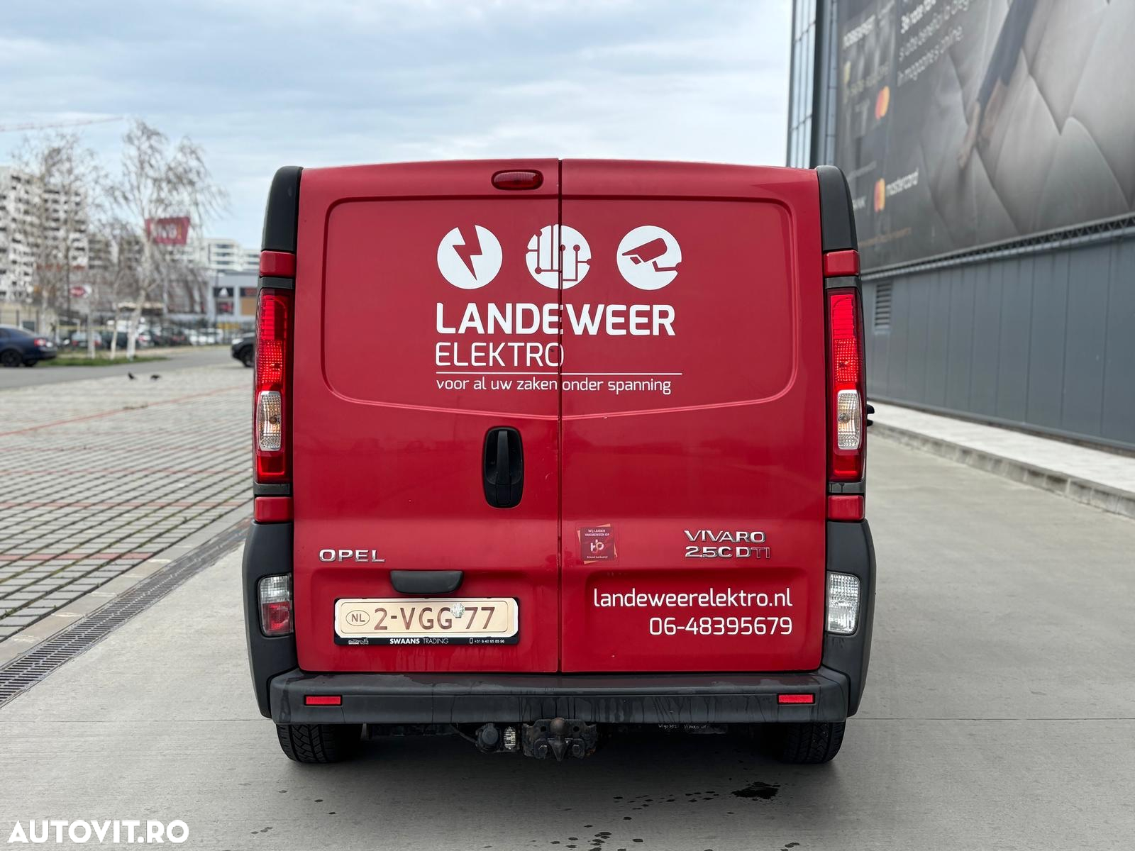 Opel Vivaro - 8