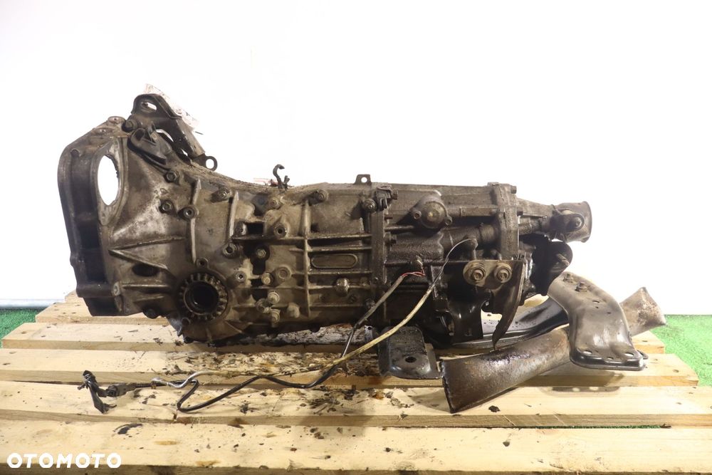 SKRZYNIA BIEGÓW 5 BIEGOWA LEGACY IV LIFT 2.0D - 3