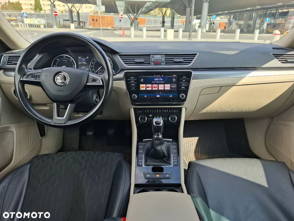 Skoda Superb 1.6 TDI Ambition Greenline - 3