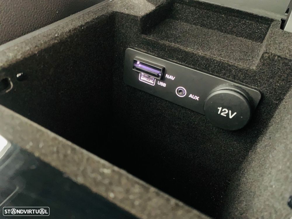 Jaguar F-Pace 2.0 i4D R-Sport AWD - 31