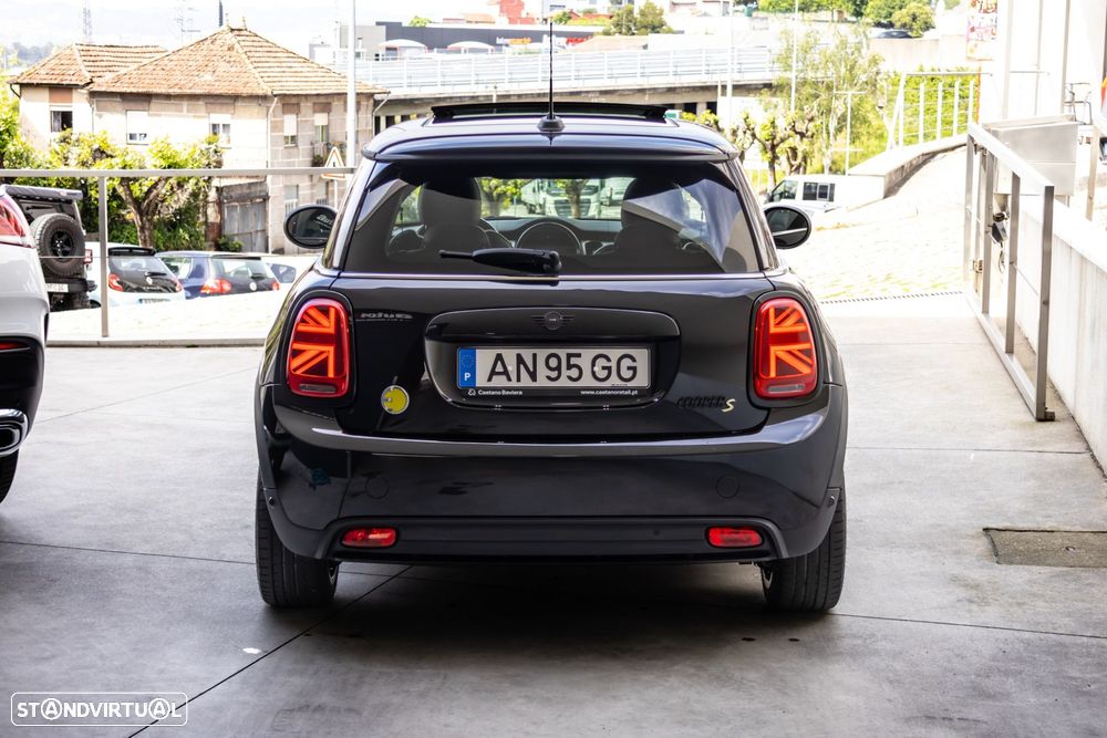 MINI 3 Portas Cooper E Classic S - 7