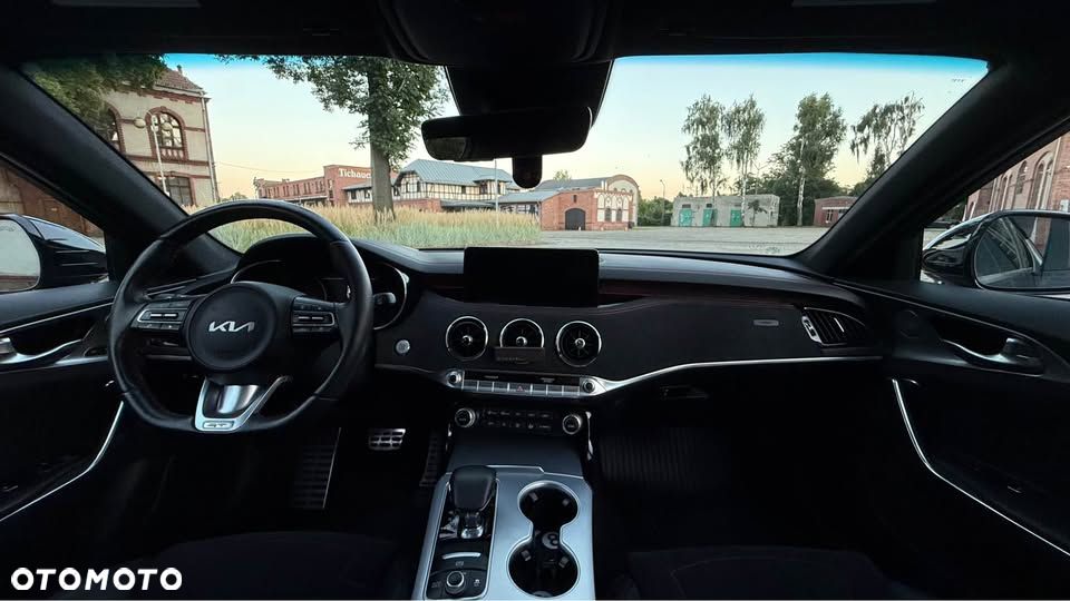 Kia Stinger - 13