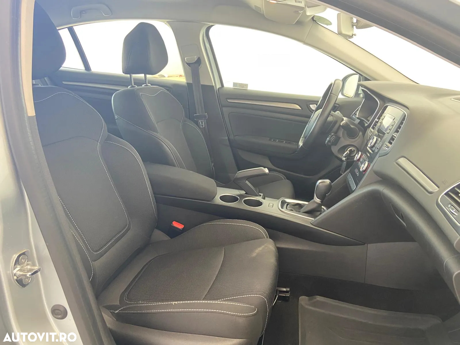 Renault Megane TCe EDC Zen - 19