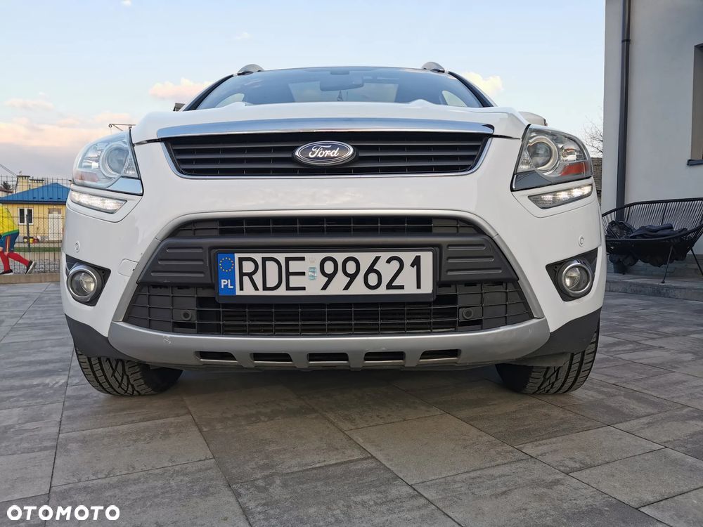 Ford Kuga 2.0 TDCi 2x4 Titanium - 11
