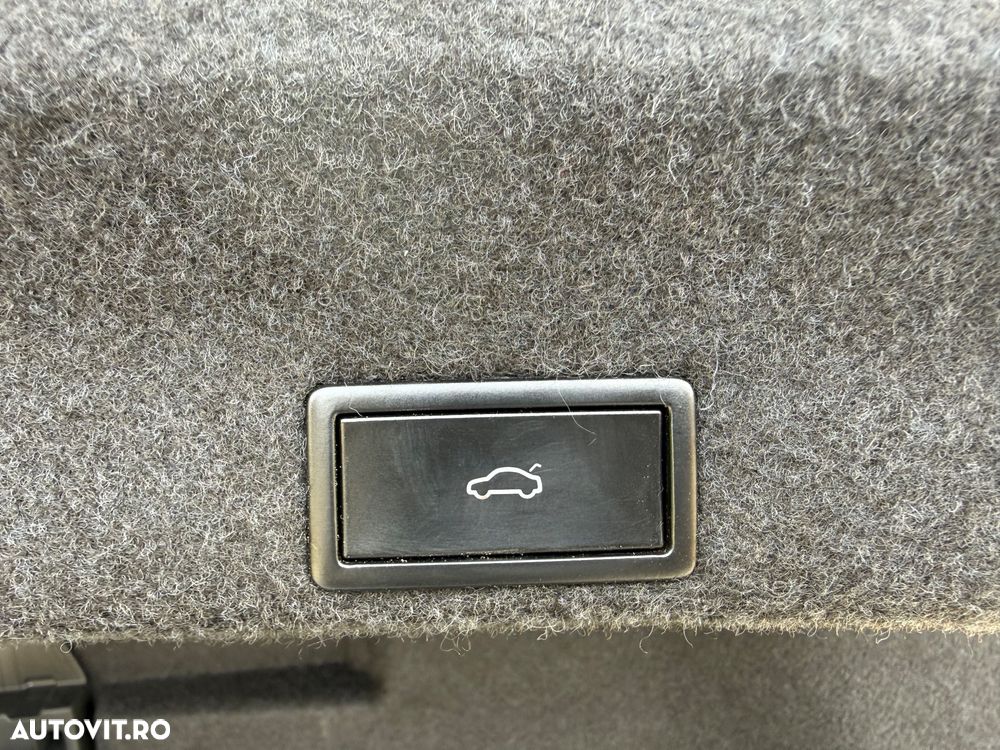 Volkswagen Passat 1.6 TDI SCR DSG Business - 21