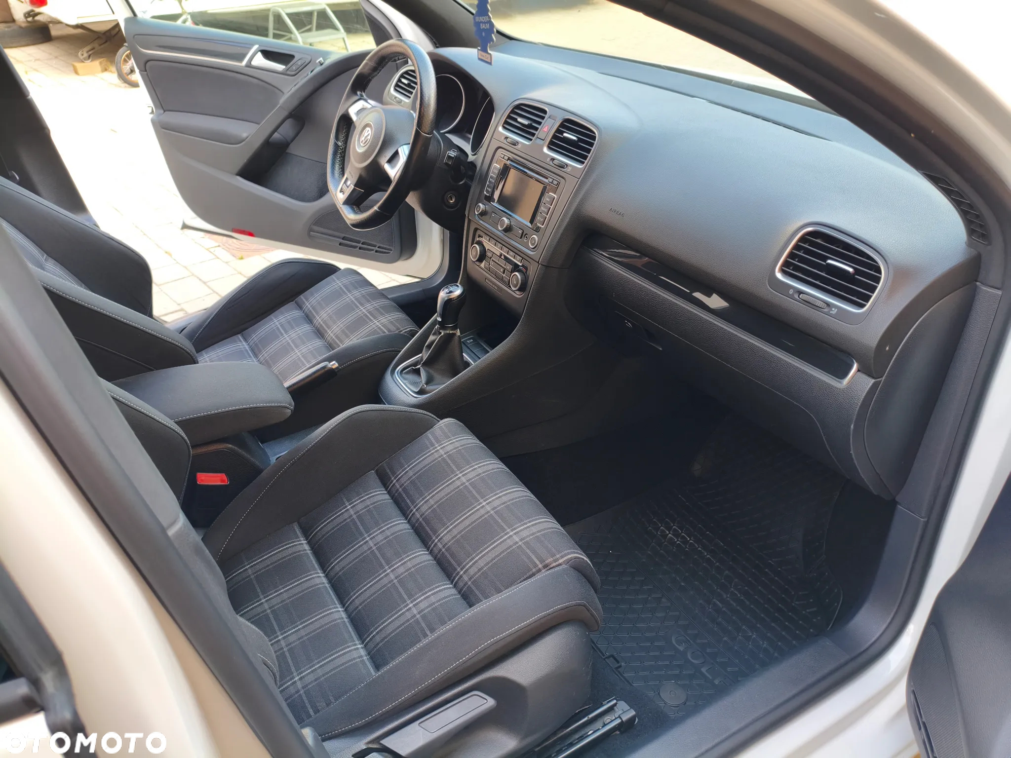 Volkswagen Golf VI 2.0 TDI GTD - 23