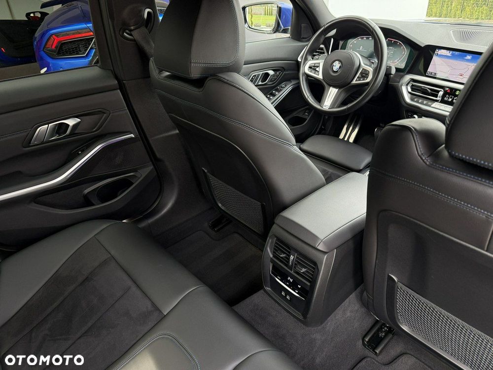 BMW Seria 3 320d xDrive M Sport sport - 15