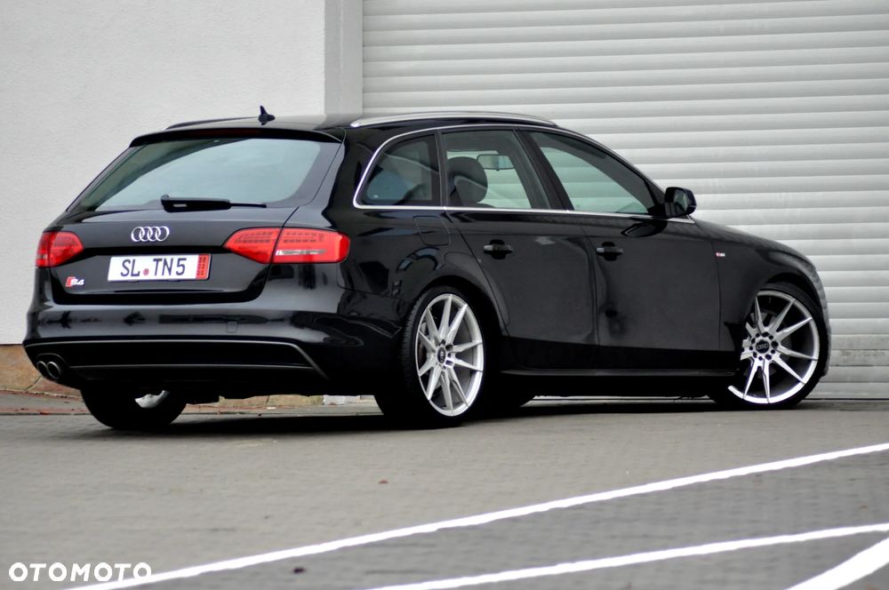 Audi A4 Avant - 4