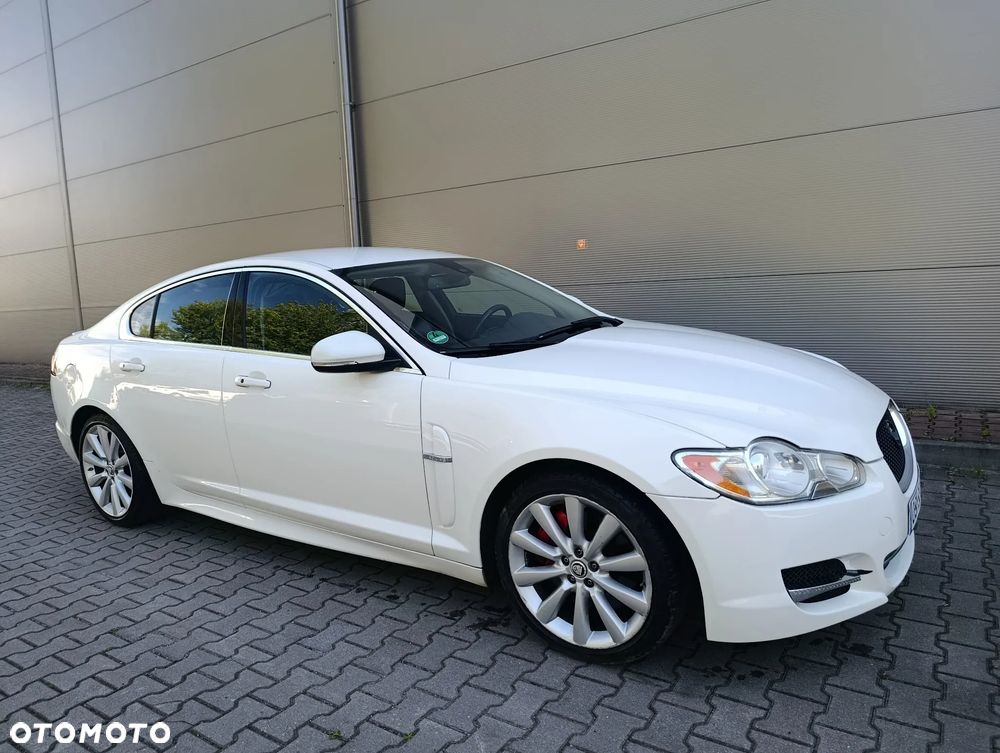 Jaguar XF 3.0 V6 S Pace - 8