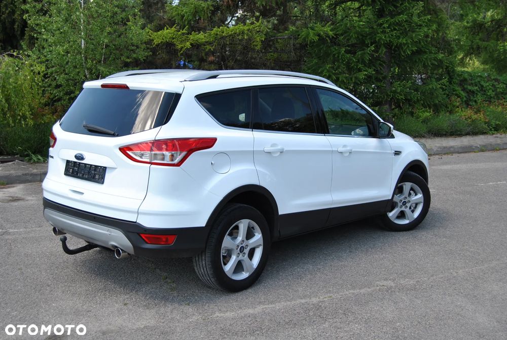 Ford Kuga 2.0 TDCi 2x4 Titanium - 2