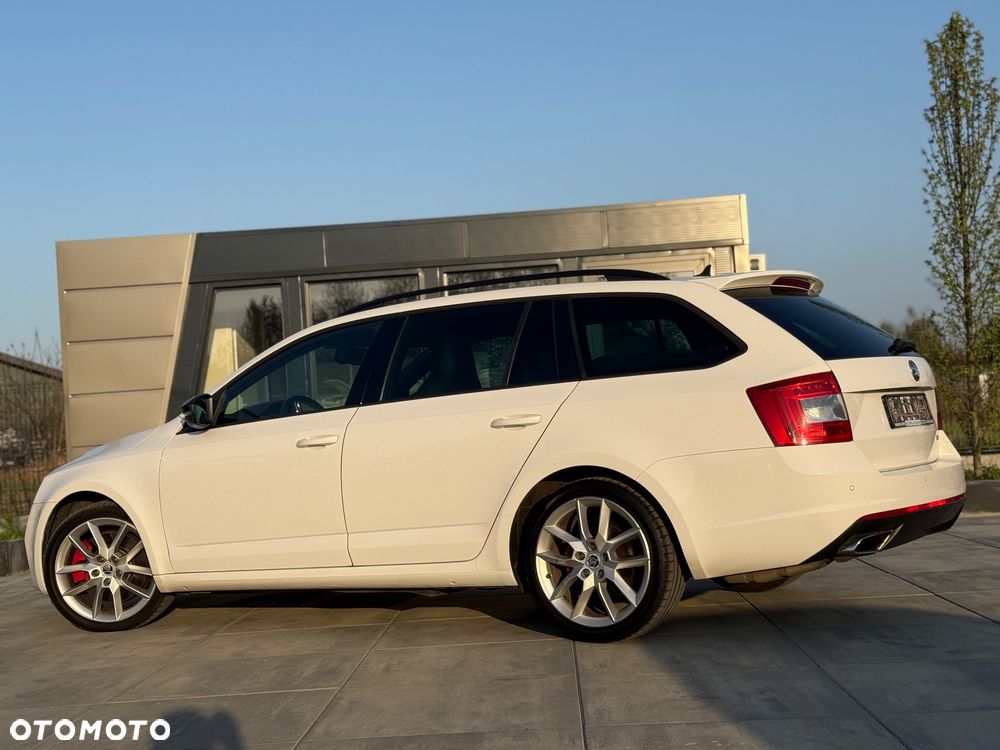 Skoda Octavia 2.0 TDI RS DSG - 8