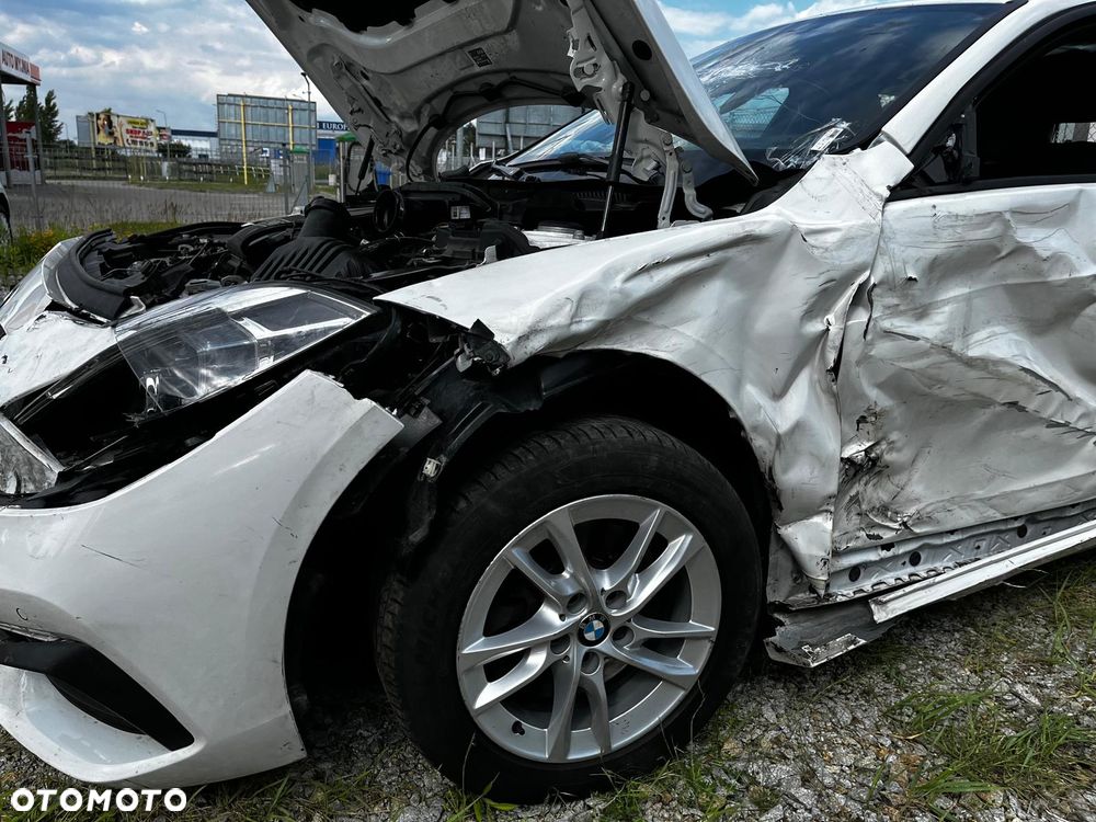 BMW Seria 1 118i - 22