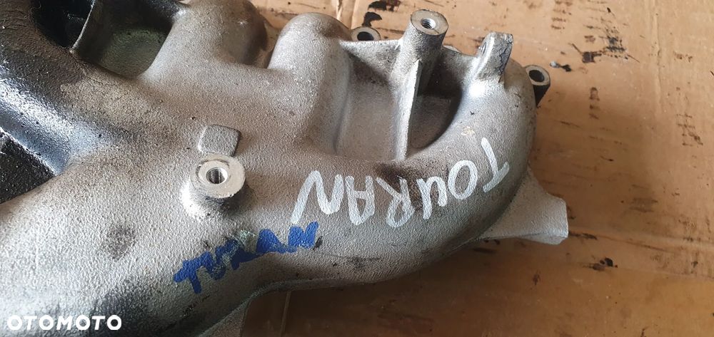 Kolektor ssący VW Touran 1.9 TDI 03G129713C - 7