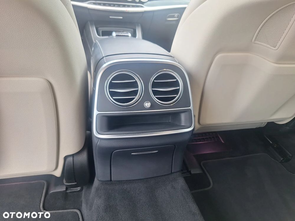 Mercedes-Benz Klasa S 400 d 4-Matic L 9G-TRONIC - 31
