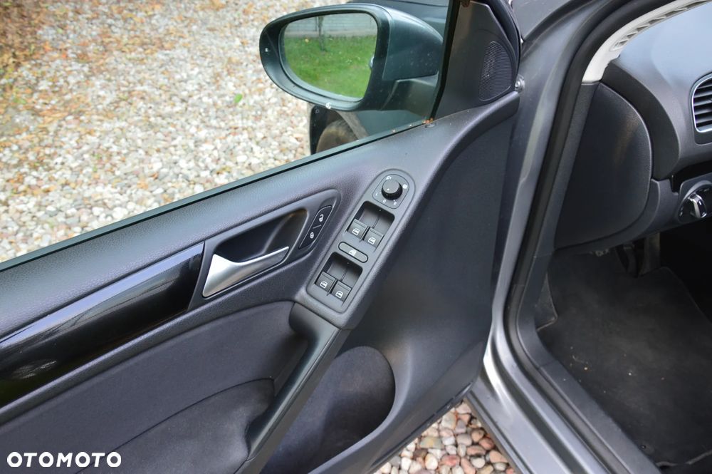 Volkswagen Golf 1.6 Trendline - 36