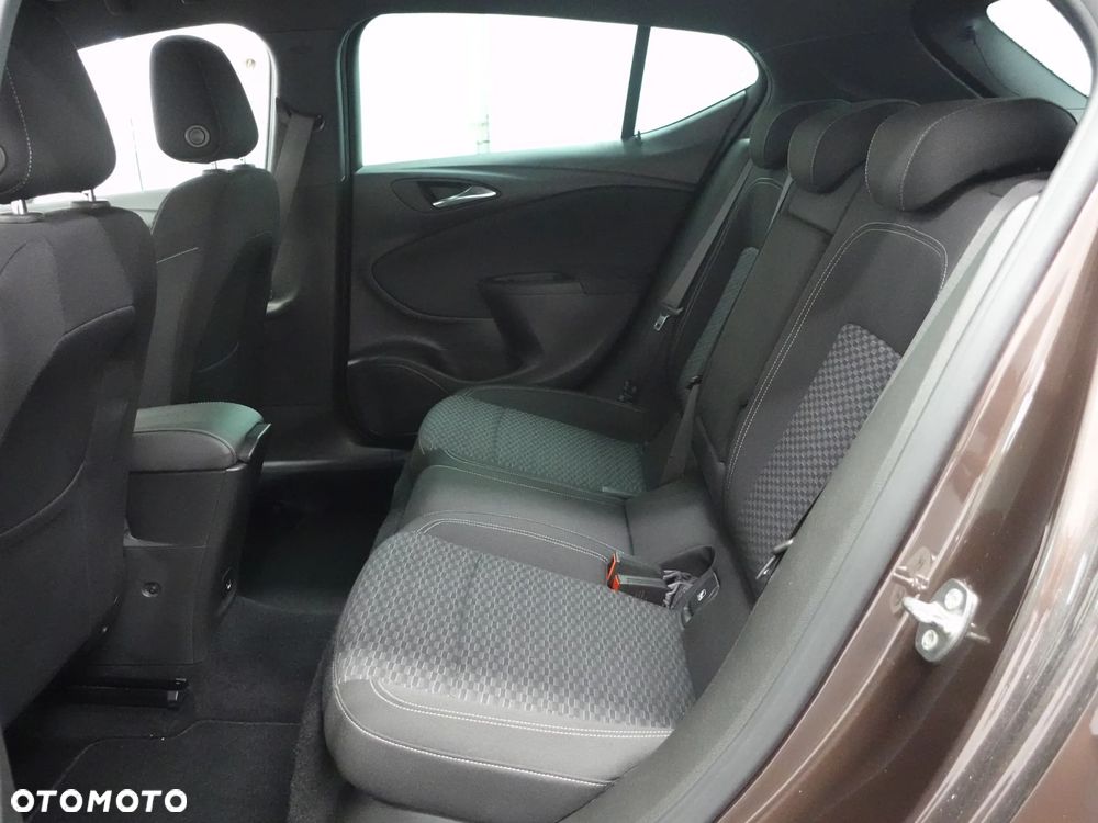 Opel Astra 1.4 Turbo Dynamic - 21