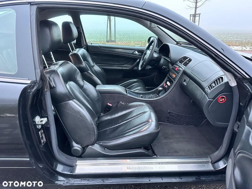 Mercedes-Benz CLK - 23