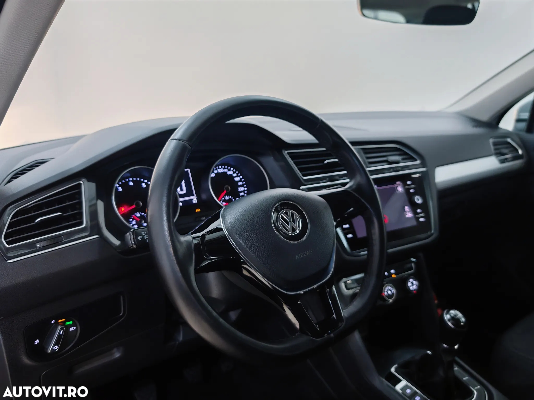 Volkswagen Tiguan - 7
