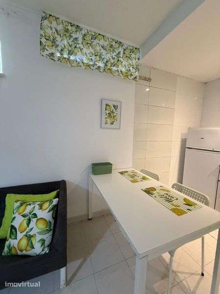 Arrendo Apartamento T0 - Grande imagem: 5/9