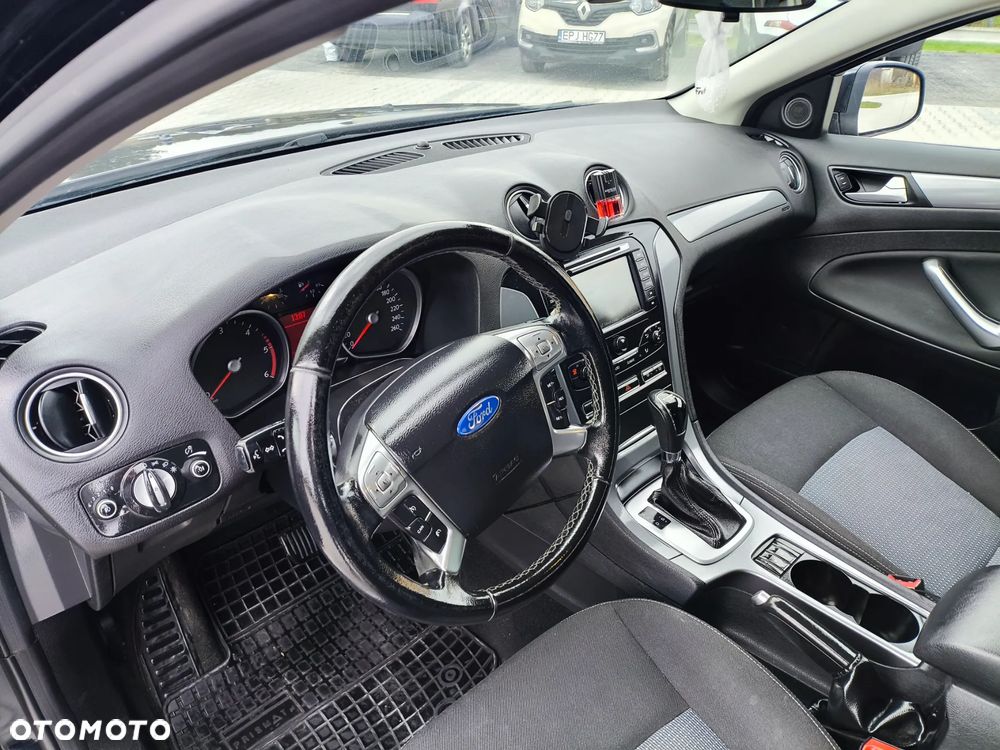 Ford Mondeo 2.0 TDCi Trend MPS6 - 13