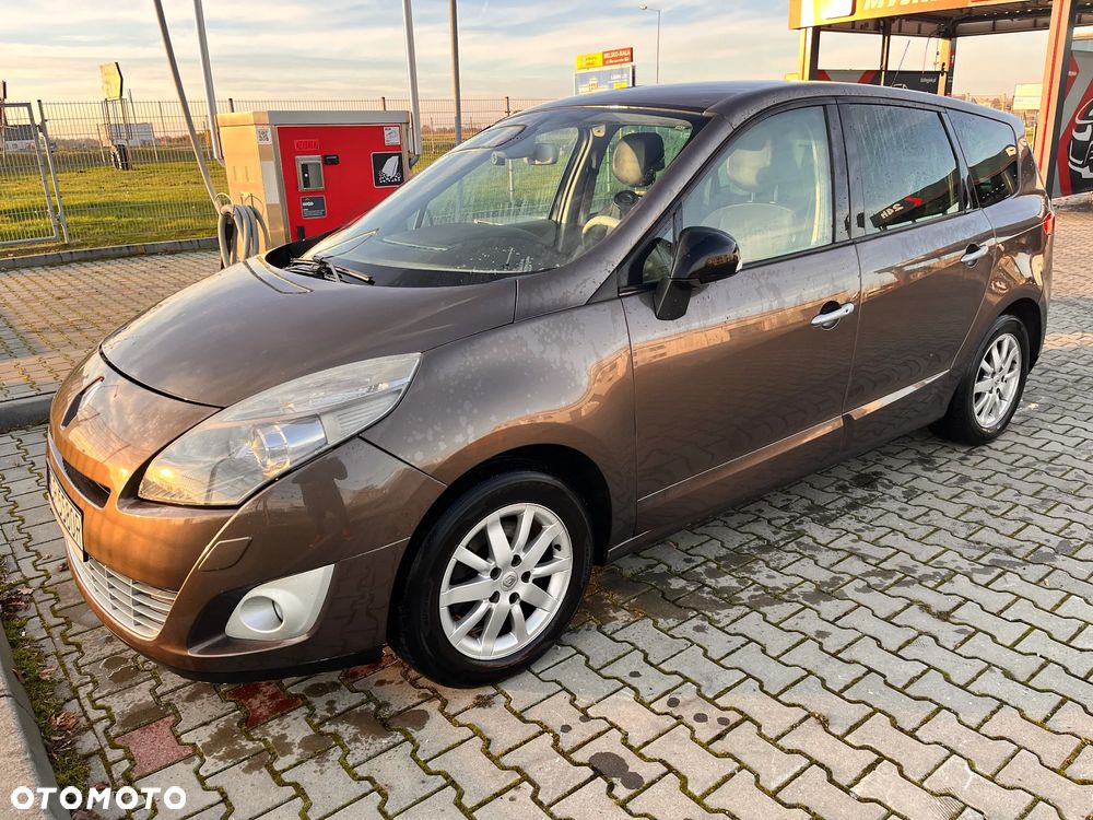 Renault Grand Scenic Gr 2.0 16V Privilege CVT - 11
