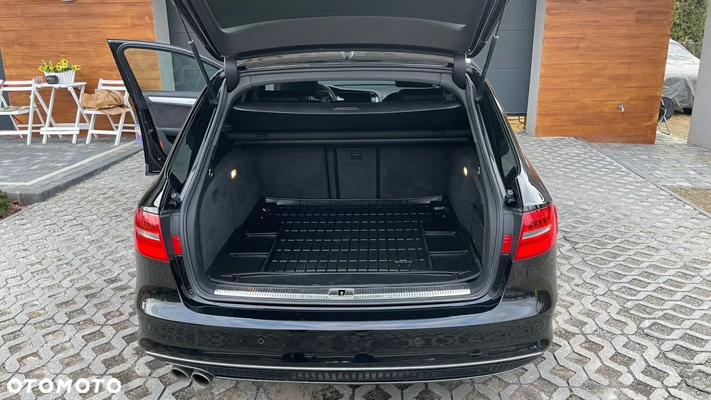 Audi A4 Avant 2.0 TDI DPF S line Sportpaket - 10