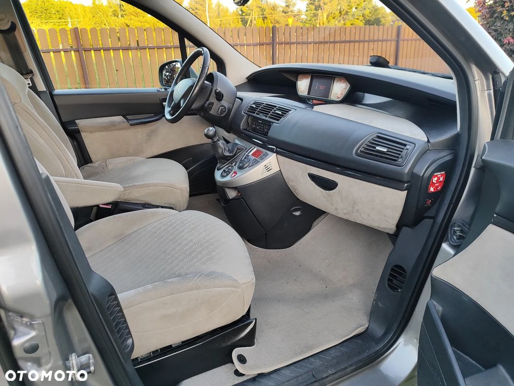 Peugeot 807 HDi 170 Bi-Turbo Premium - 8
