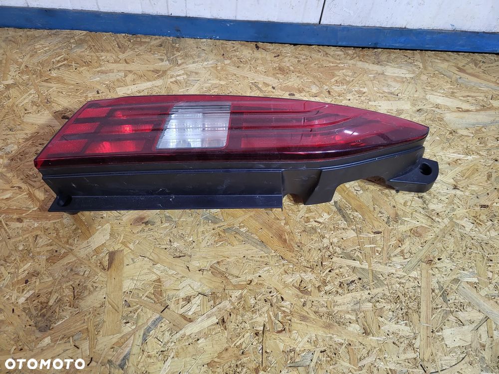 Lampa tylna lewa Citroen Berlingo IV Rifter - 2
