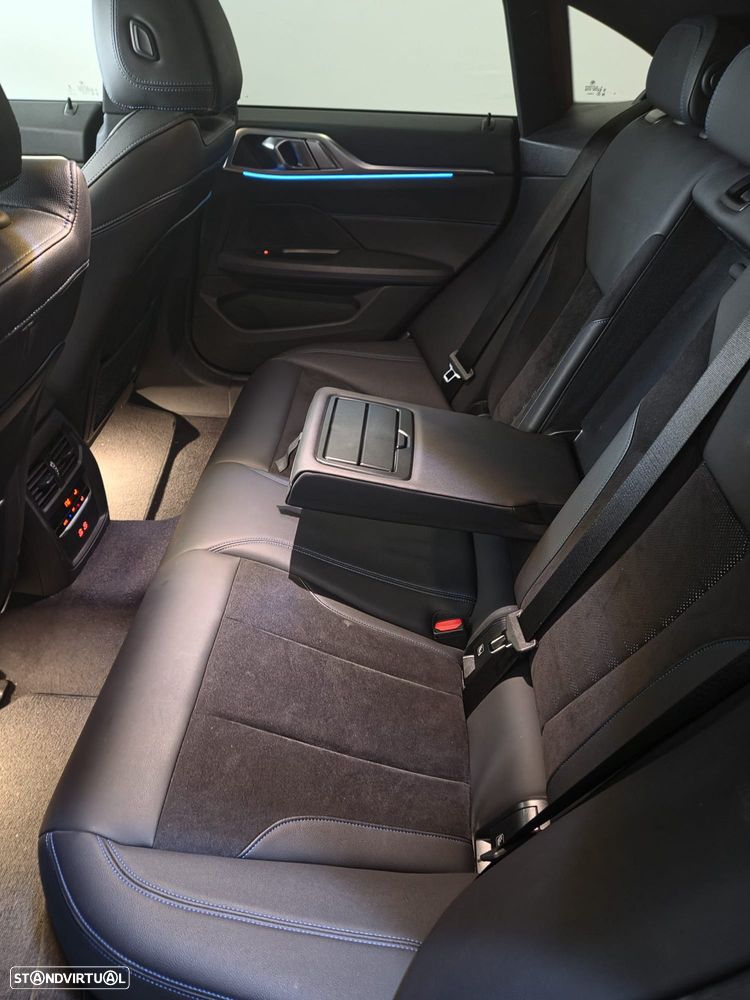 BMW i4 eDrive40 Pack Desportivo M - 7