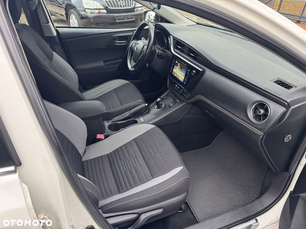 Toyota Auris Hybrid 135 Premium - 7